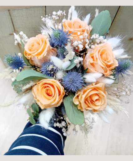 Mariage en fleurs séchées et stabilisées