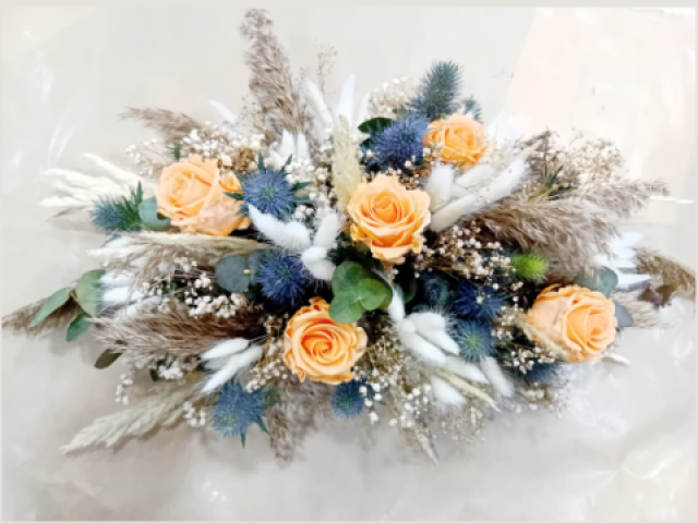 Mariage en fleurs séchées et stabilisées